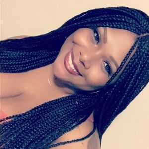 Meet your Posher, Quadera